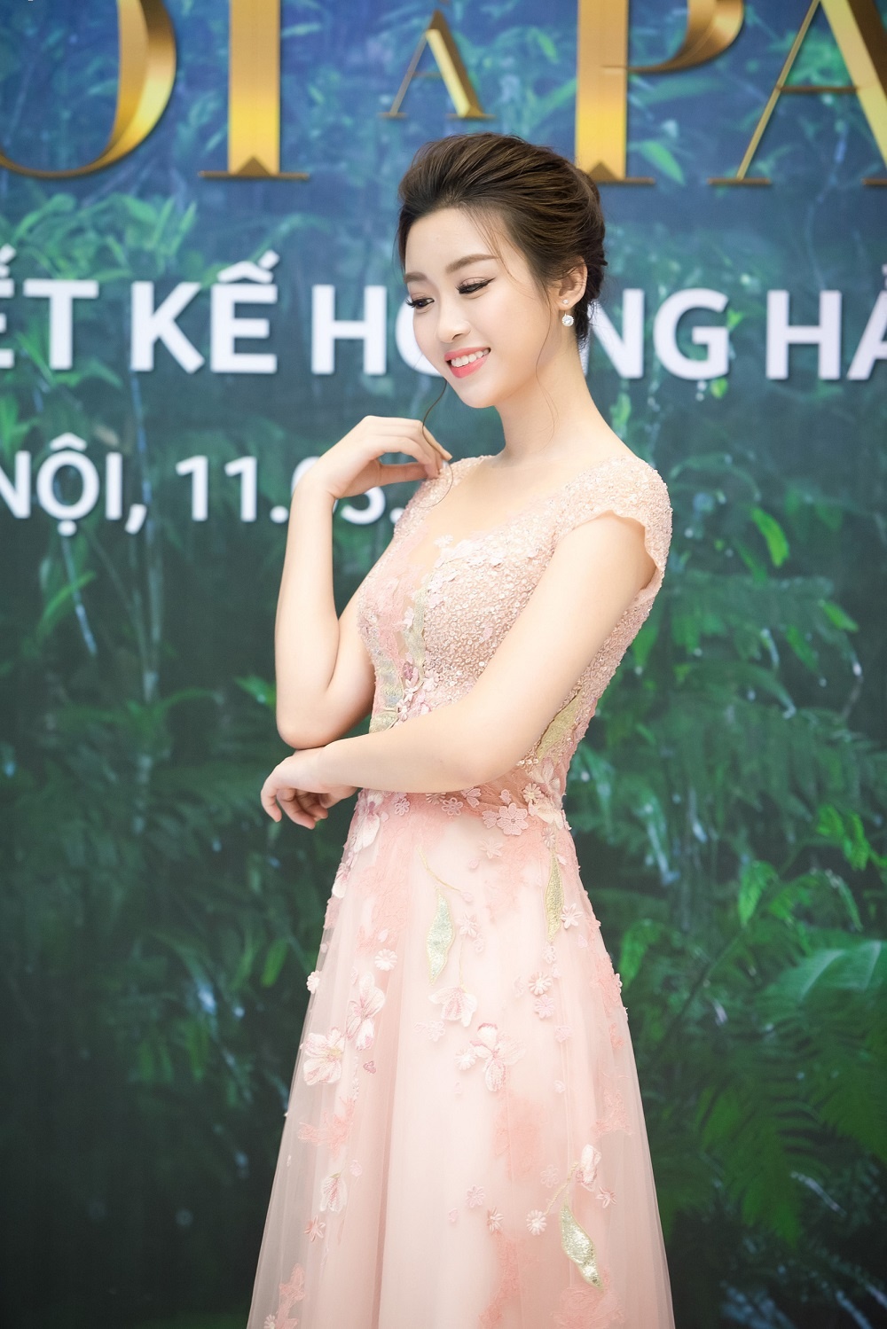 show Hoang Hai anh 5