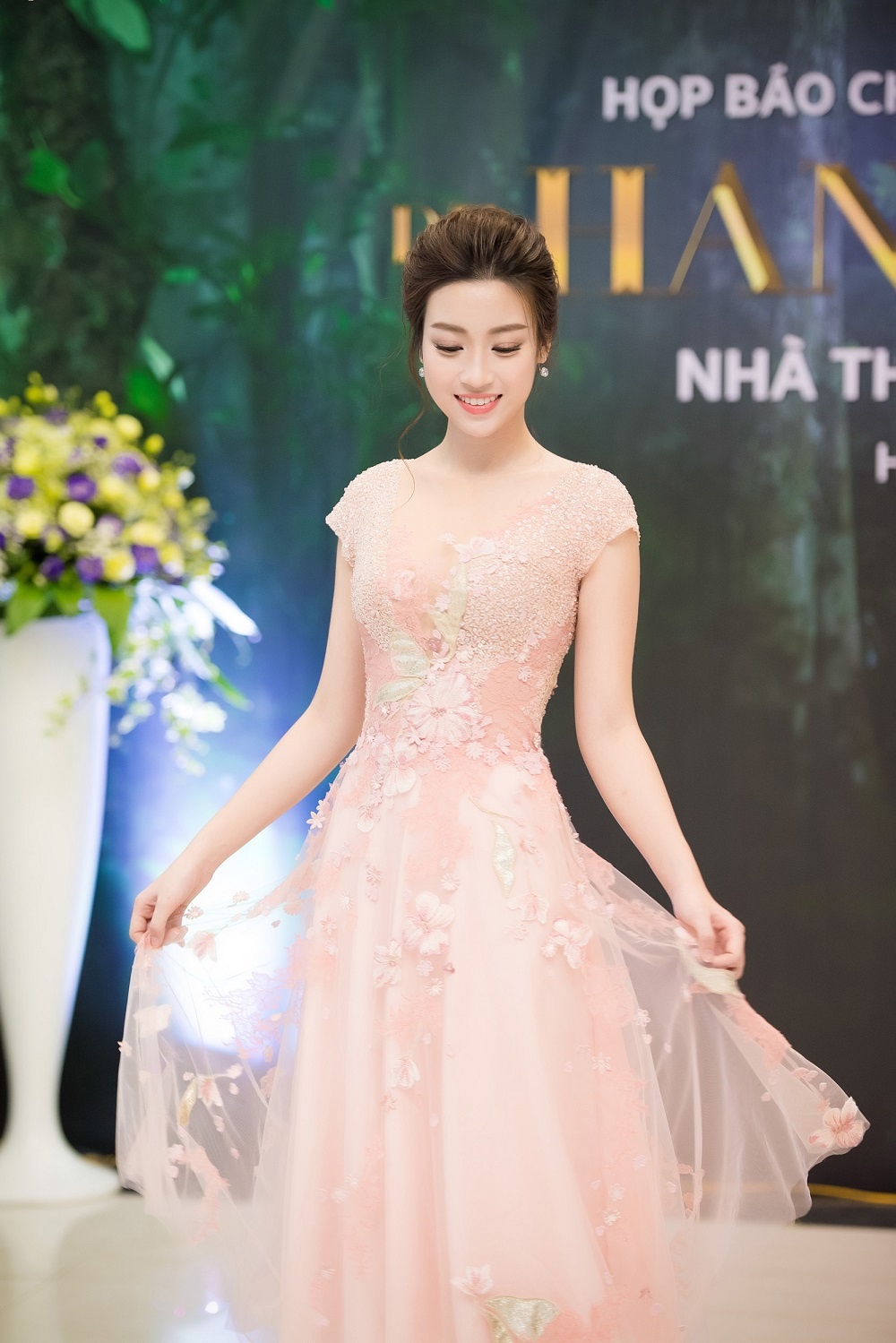 show Hoang Hai anh 7