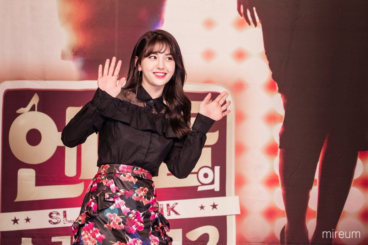 Right? - Unnies hinh anh