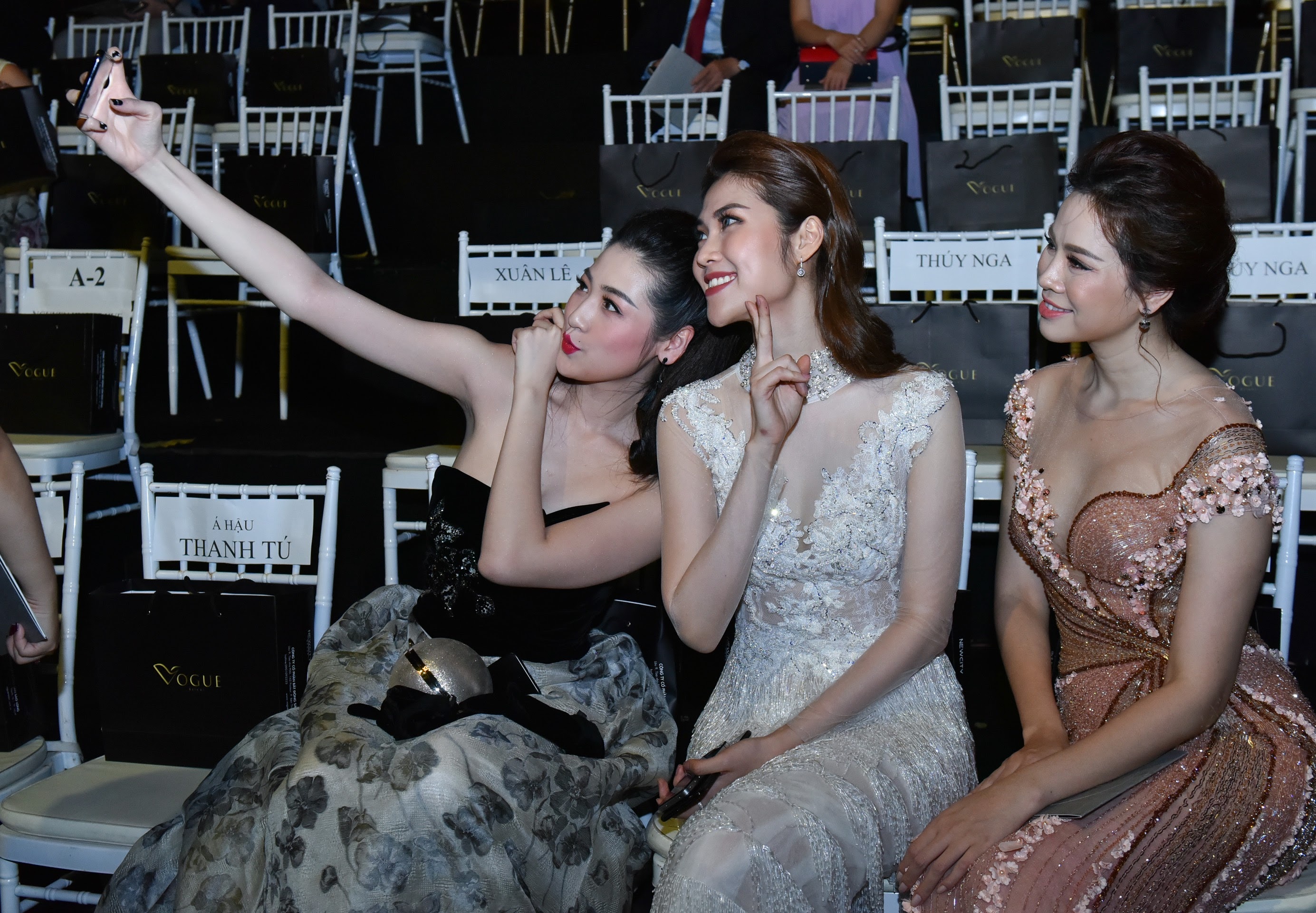 Dan hoa hau toi show Hoang hai anh 3