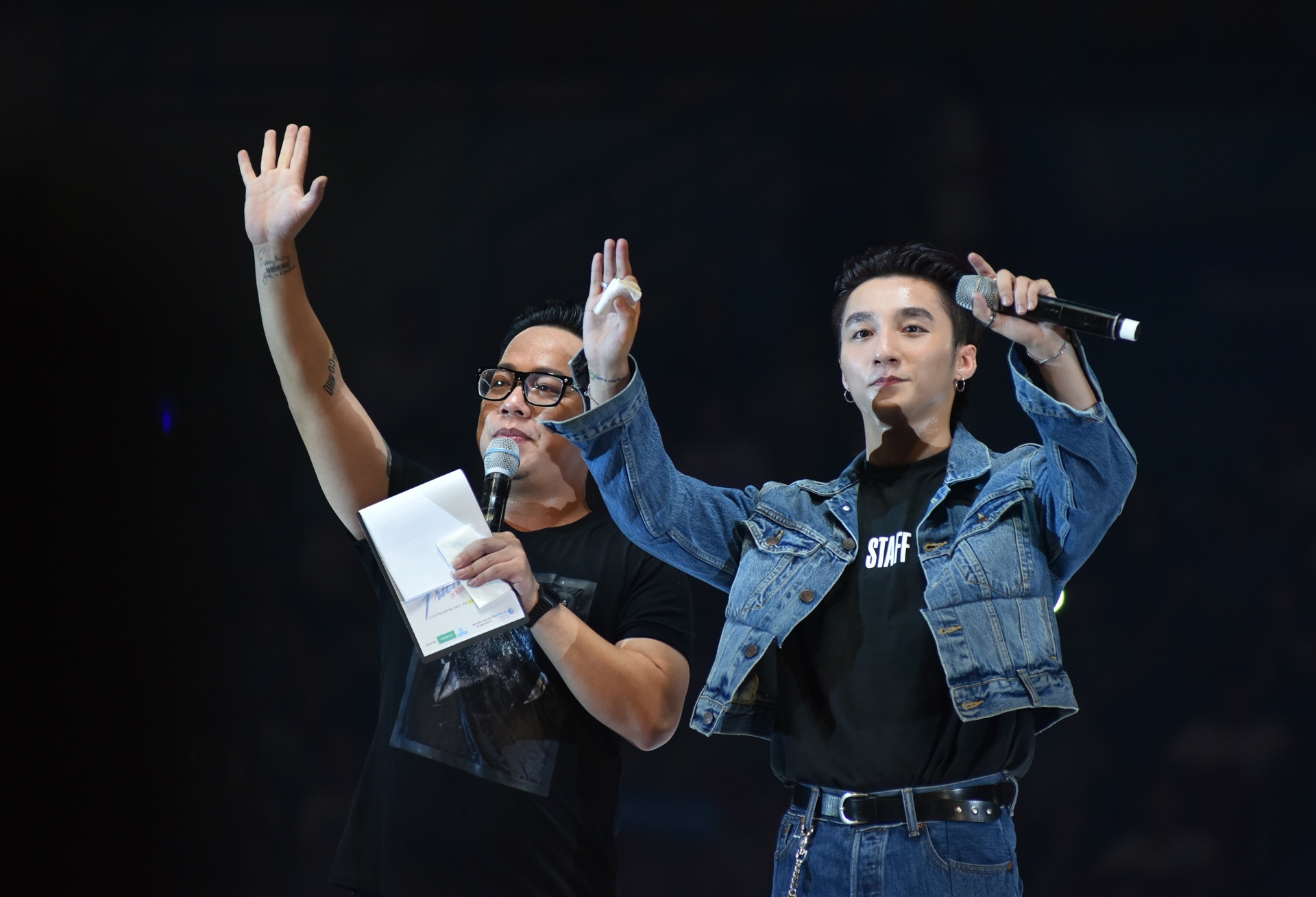 hang dai fan xep hang cho son tung anh 7