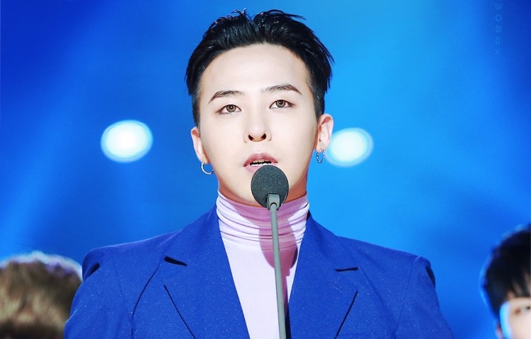 Fan nam la liet, va vat cho mua ve dem dien cua G-Dragon hinh anh