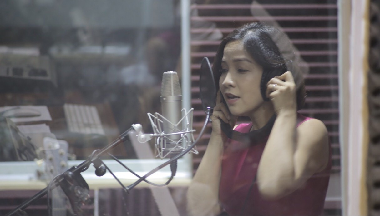 MV Ban tay me hinh anh