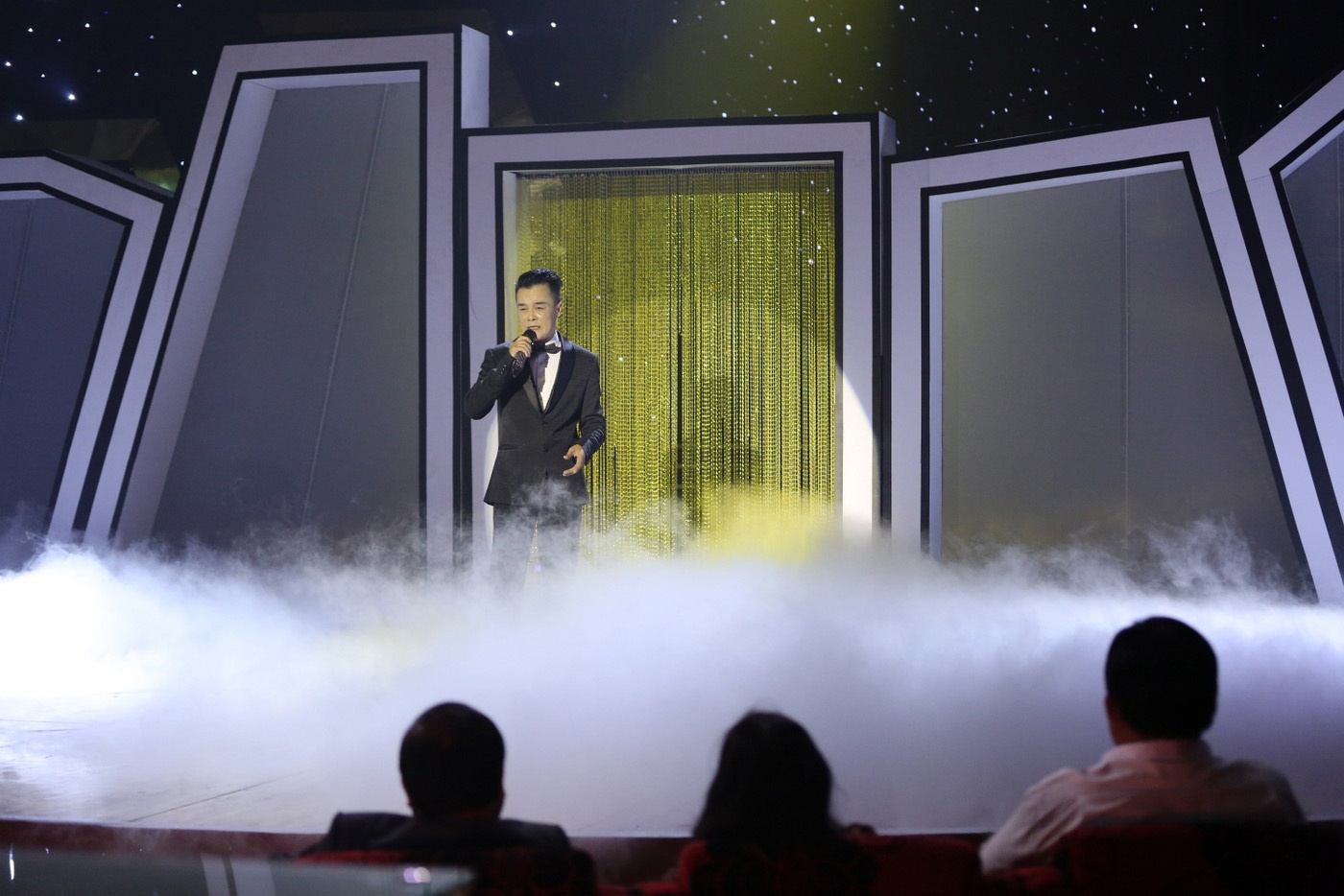 Duc Minh dang quang Quan quan Tinh Bolero anh 8