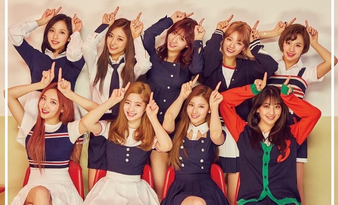 Twice 'ha be' nhom nhac 'ba co' va PSY nho ca khuc bi che do hinh anh