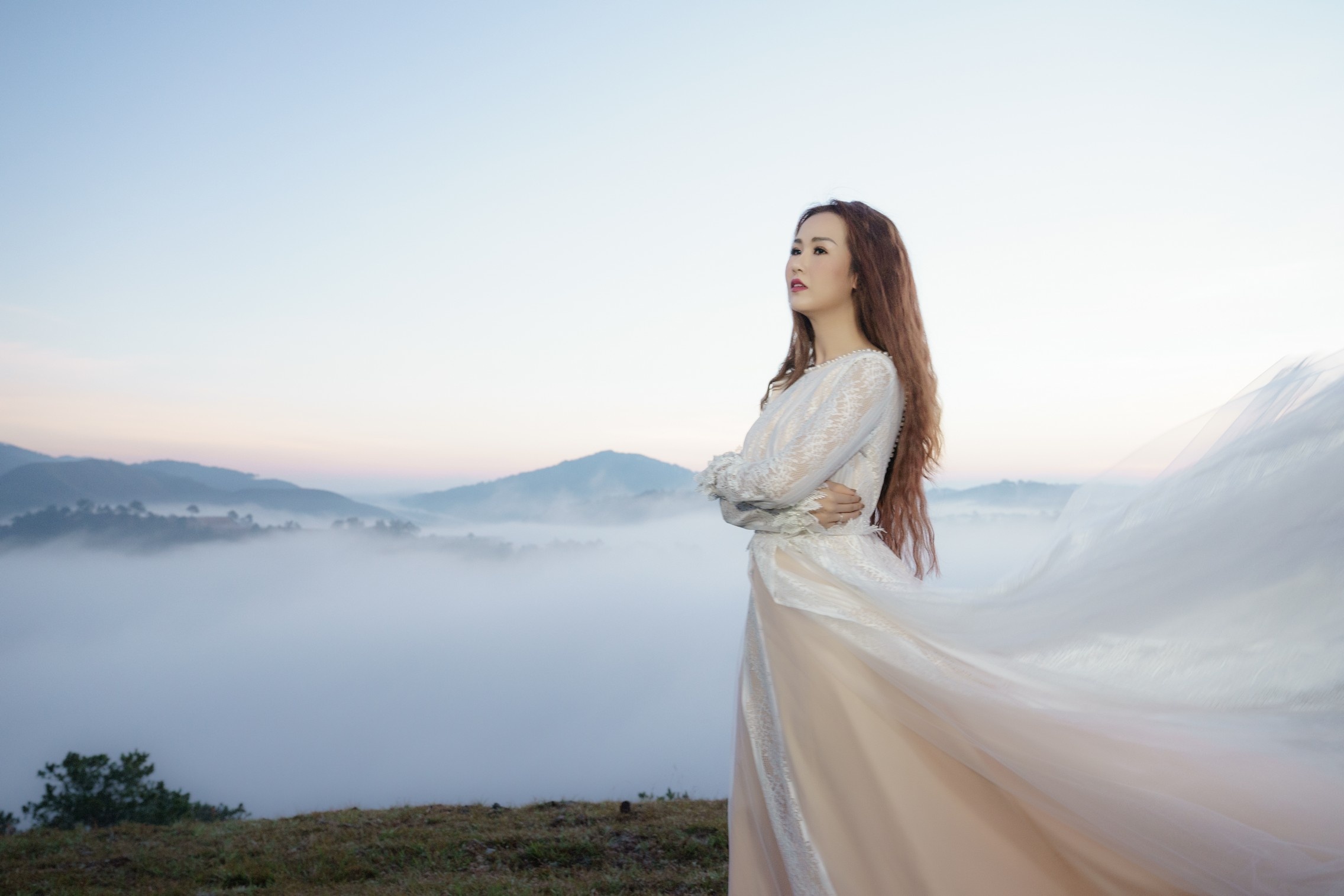 MV Chim hot thang 5 - Vo Ha Tram hinh anh