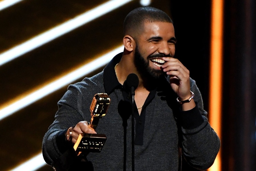 Drake thang lon voi 13 giai tai Billboard Music Awards 2017 hinh anh