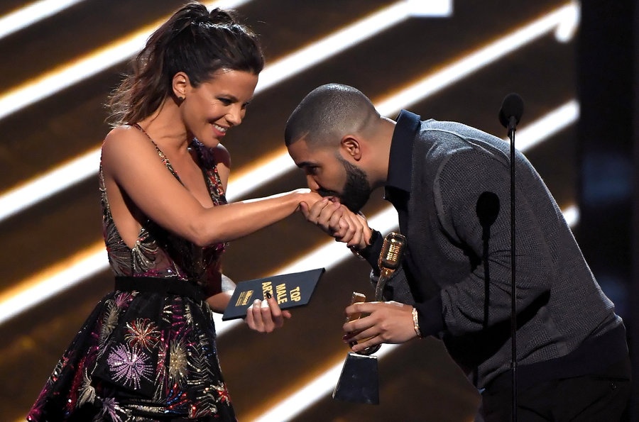 Billboard Music Awards 2017 anh 1