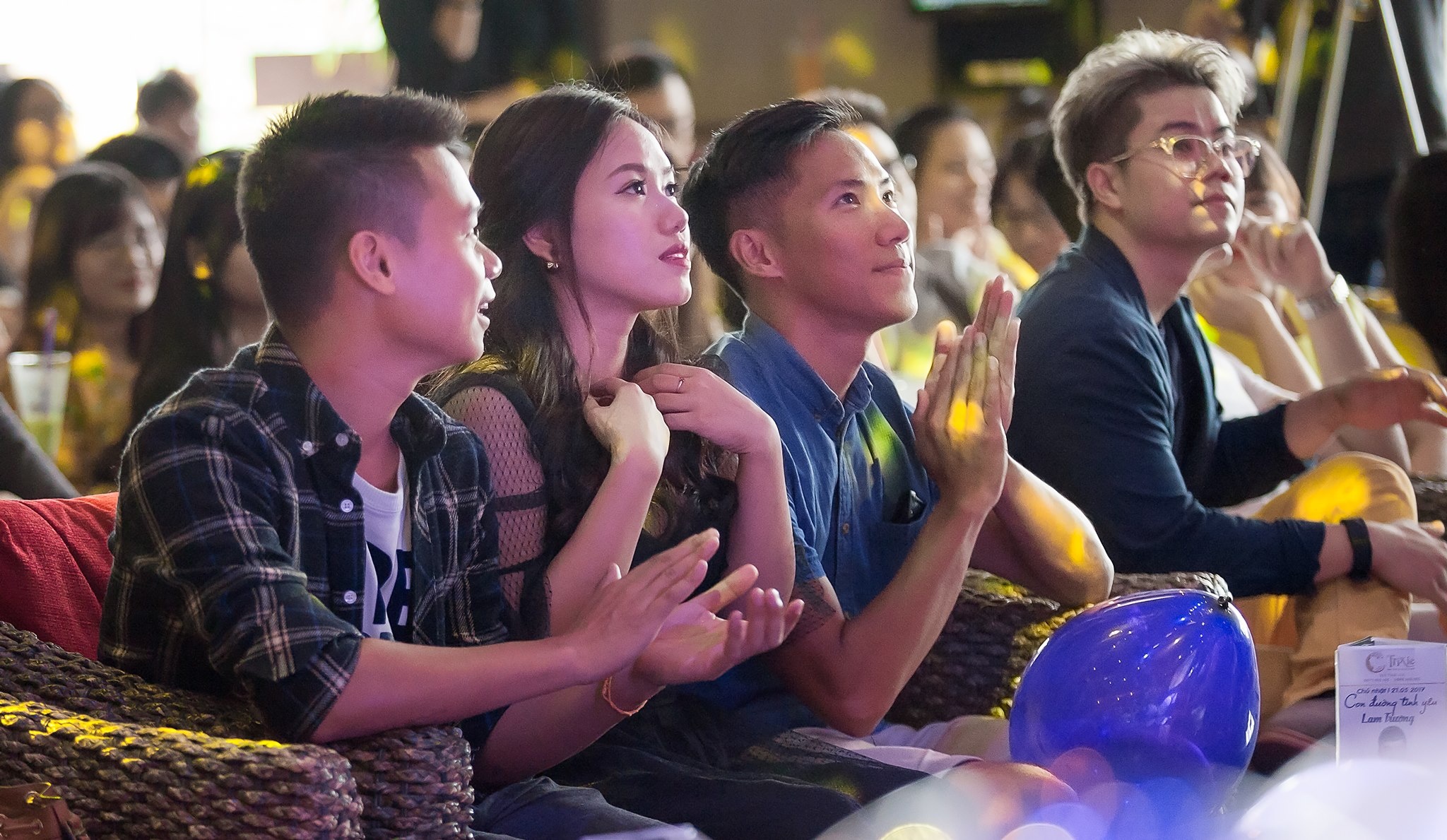 Clip Thuy Chi, M4U hat 'Mua' hut 1,8 trieu luot xem sau nua ngay hinh anh