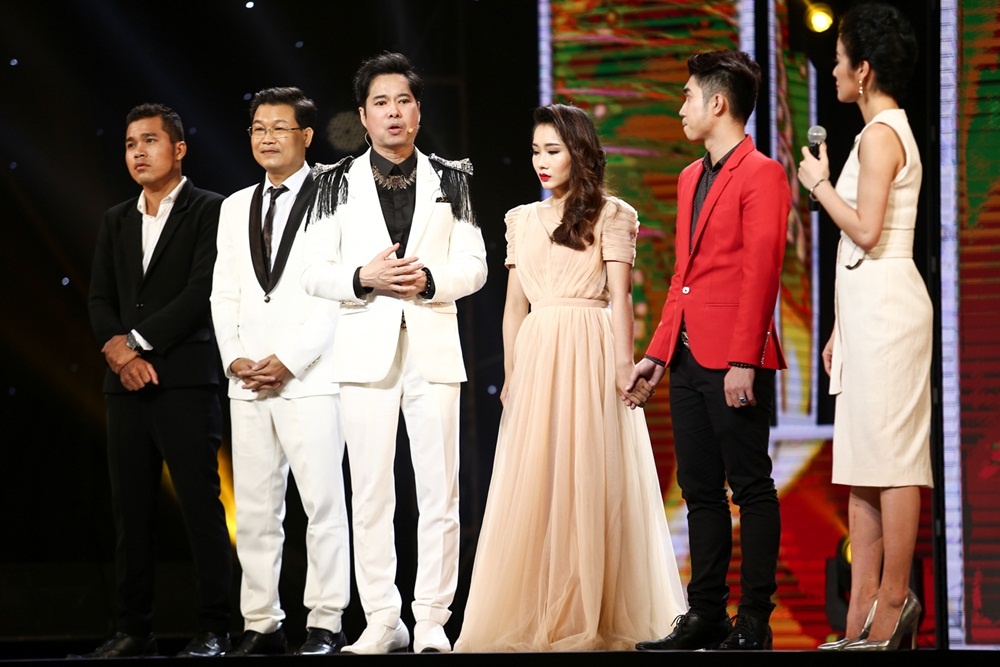 Ngoc son khoc o Than tuong bolero anh 8