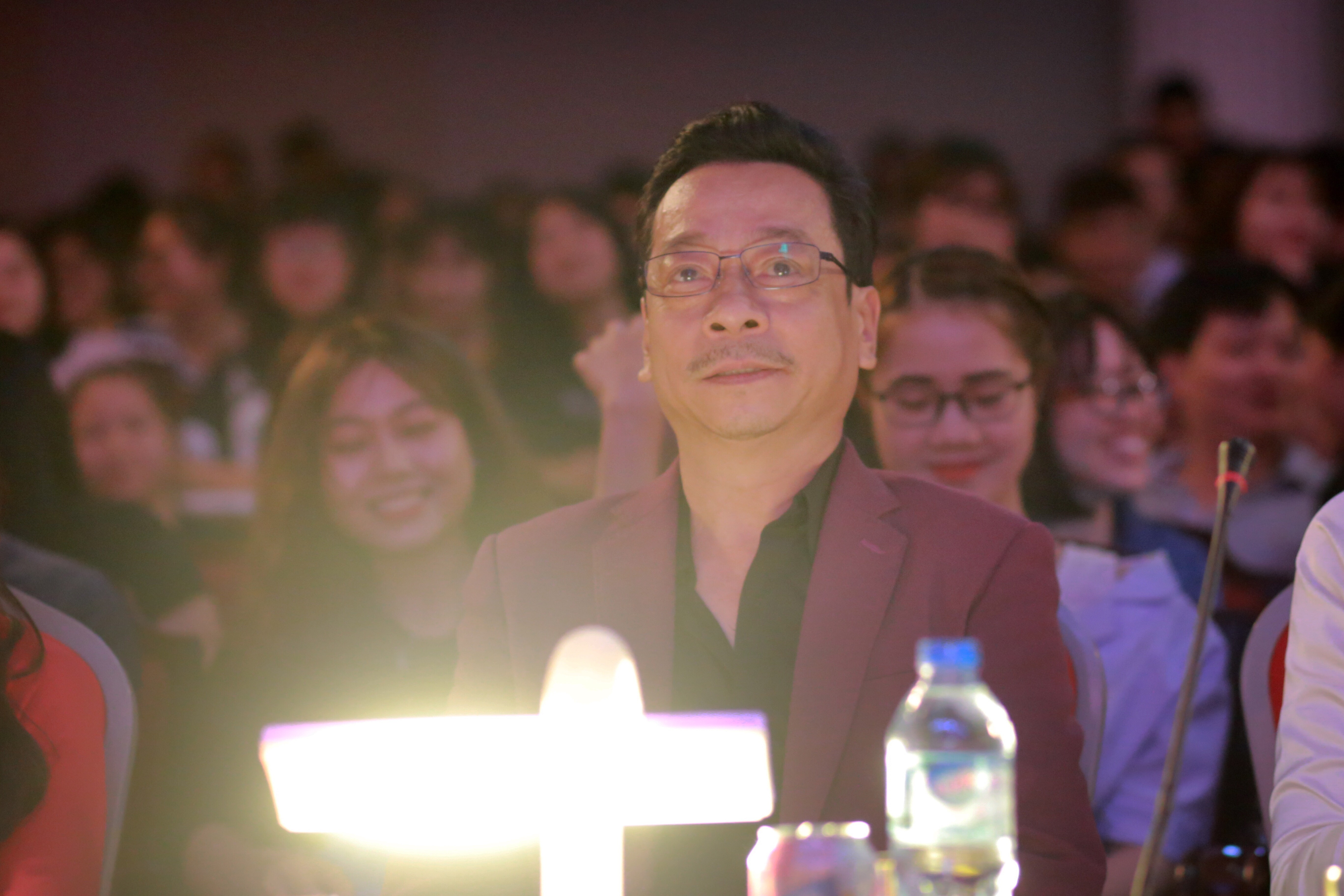 'Ong trum Phan Quan' lam giam khao cuoc thi tim kiem tai nang hinh anh