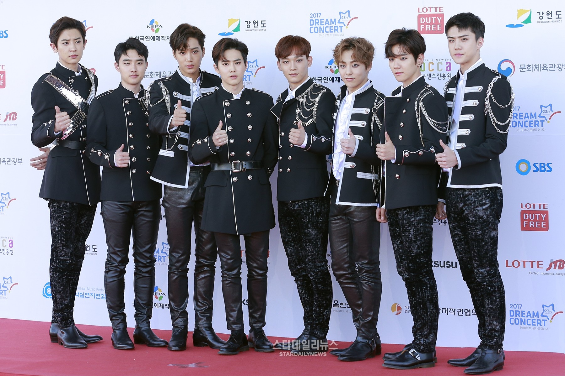 EXO, Twice cung dan sao Han quy tu tren tham do Dream Concert 2017 hinh anh