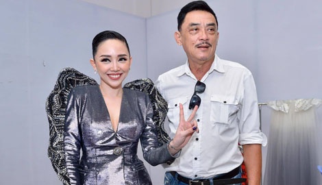 Toc Tien lan dau duoc ba toi co vu o chung ket The Voice hinh anh