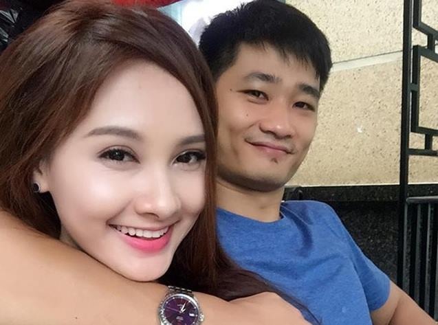 Bao Thanh khoe anh nam tay chong giua scandal nhan tin cho Viet Anh hinh anh