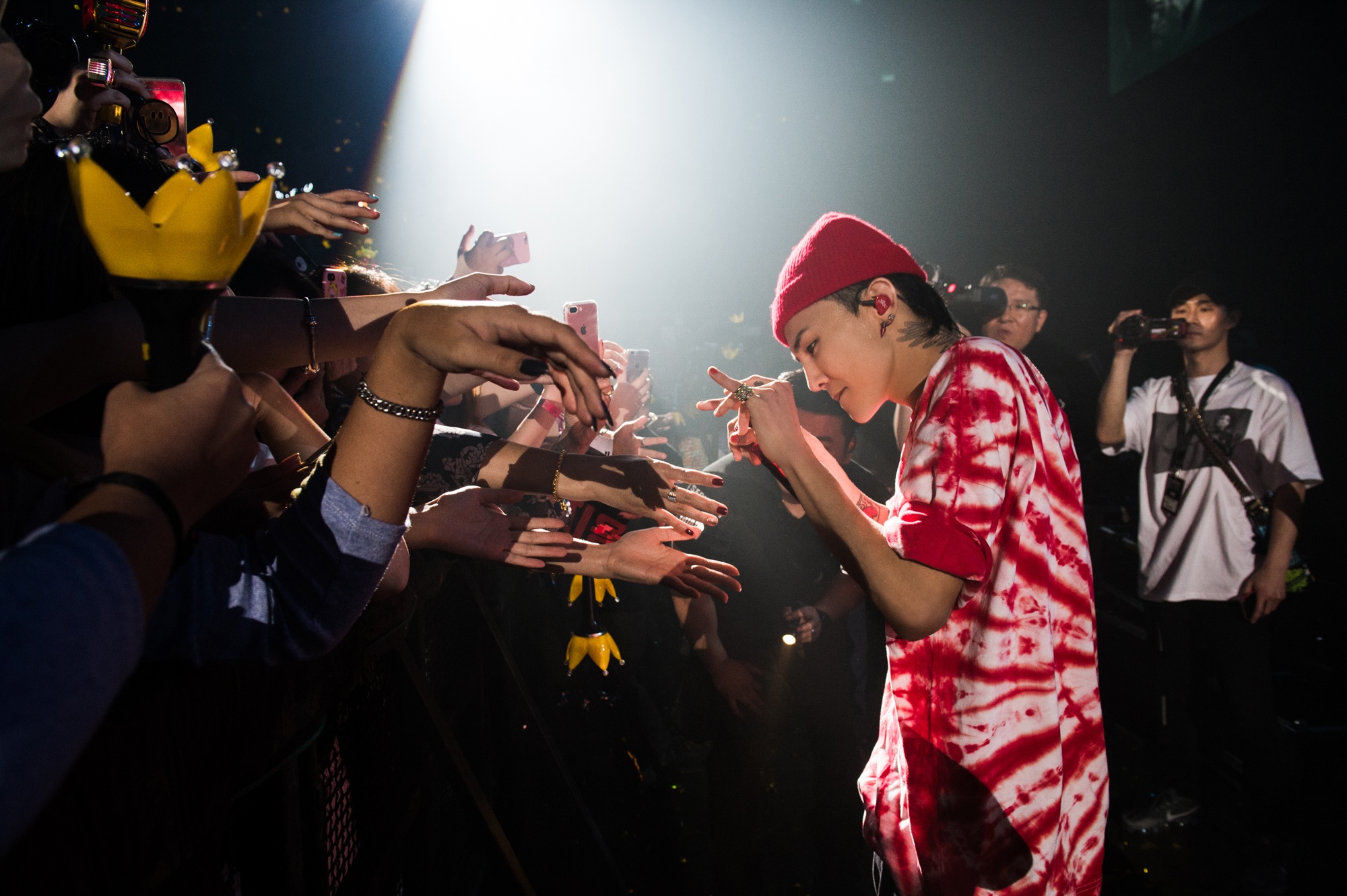 G-Dragon tai hien chang duong am nhac trong dem dien rieng hinh anh