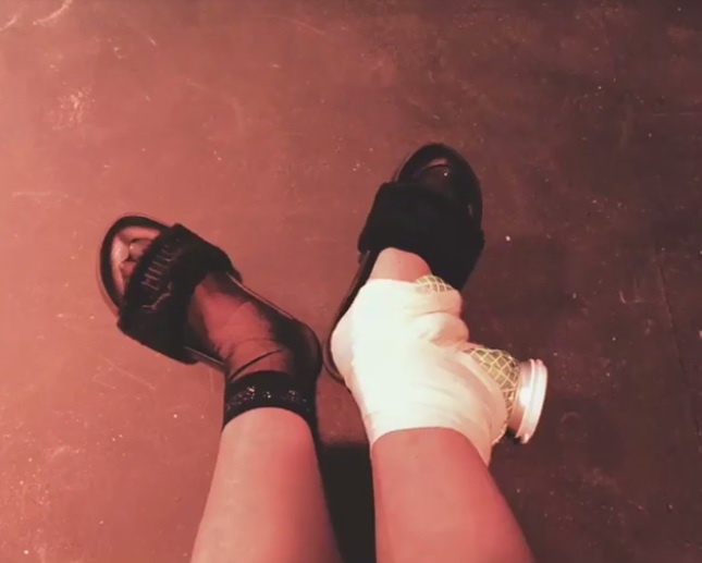 Yuri SNSD bị thương ảnh 1 Yuri SNSD bi thuong anh 1