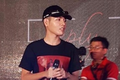 Duc Phuc lan dau xuat hien sau phau thuat tham my hinh anh