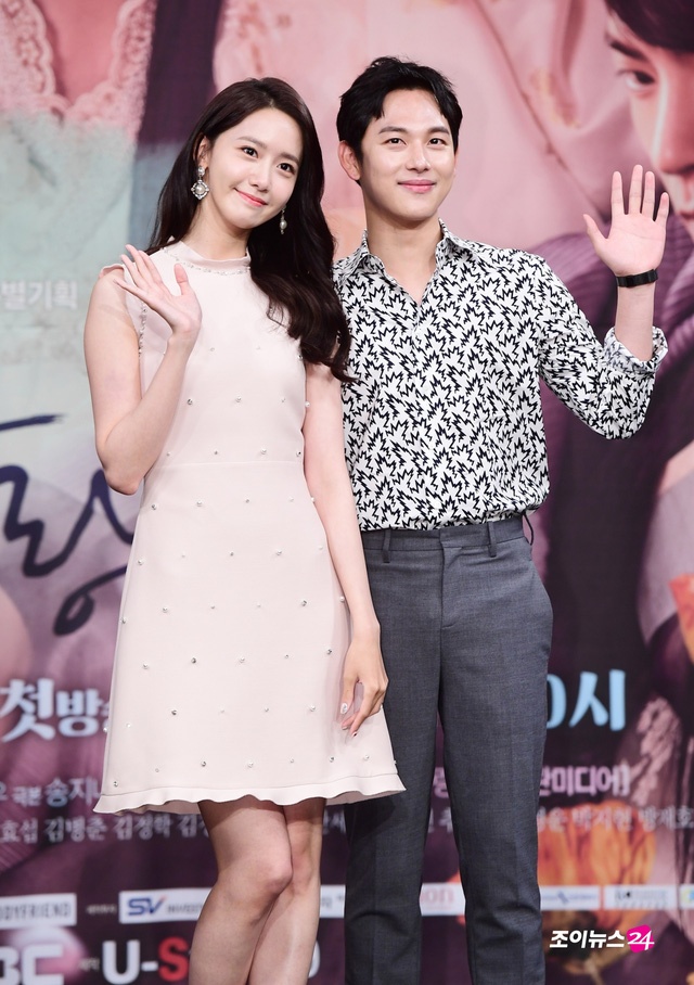 Khi nha vua yeu that bai anh 1