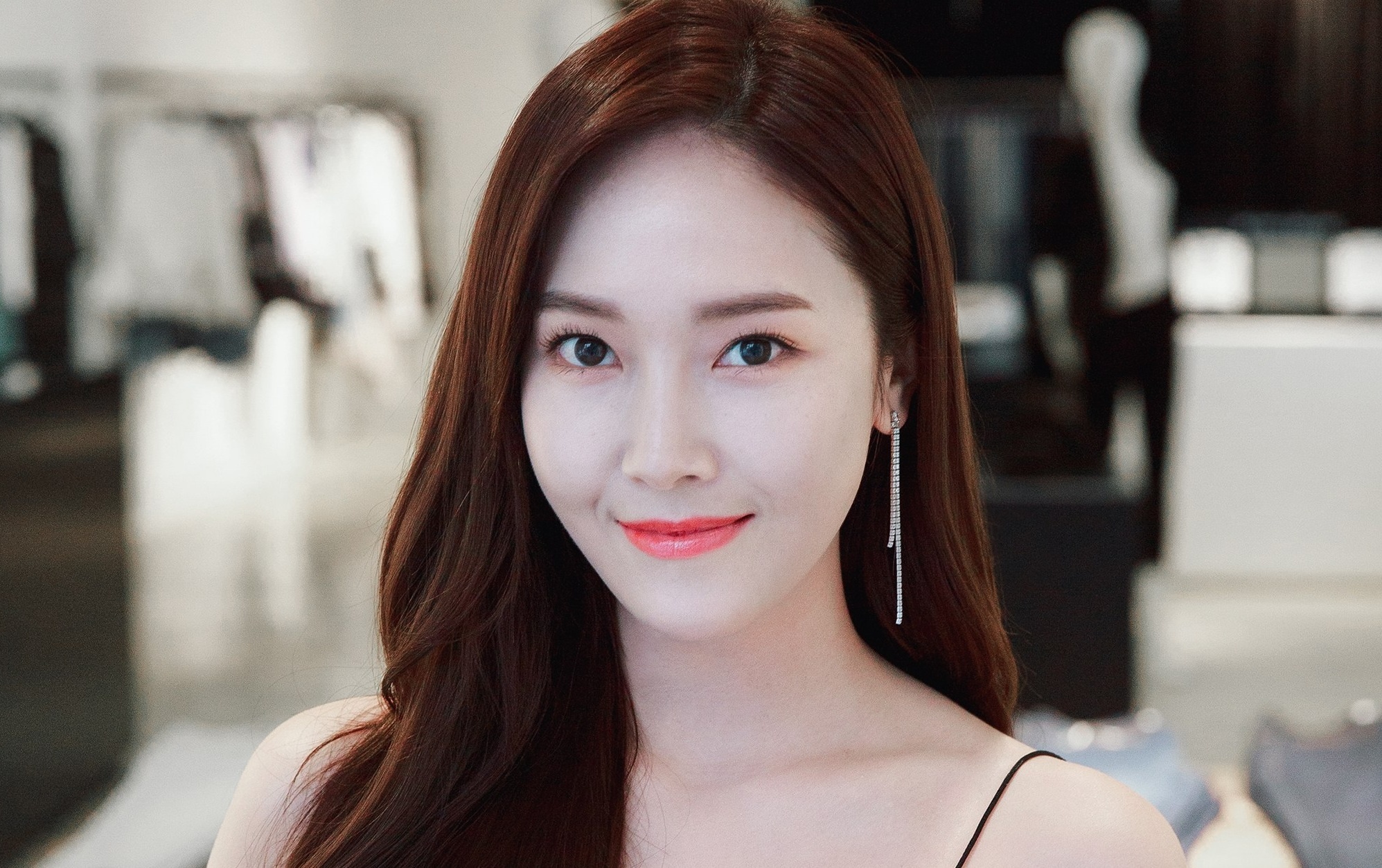 Jessica khen ngoi MV ky niem 10 nam cua SNSD hinh anh