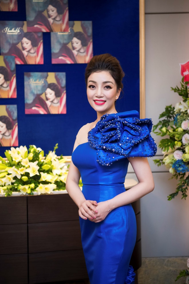 Pham Thu Ha noi ve album anh 2