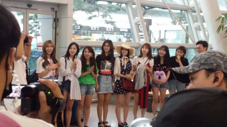 Twice toi Viet Nam anh 1