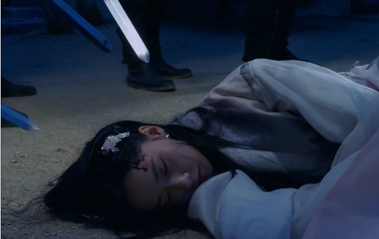 'Khi nha vua yeu': Yoona bi danh trong thuong hinh anh