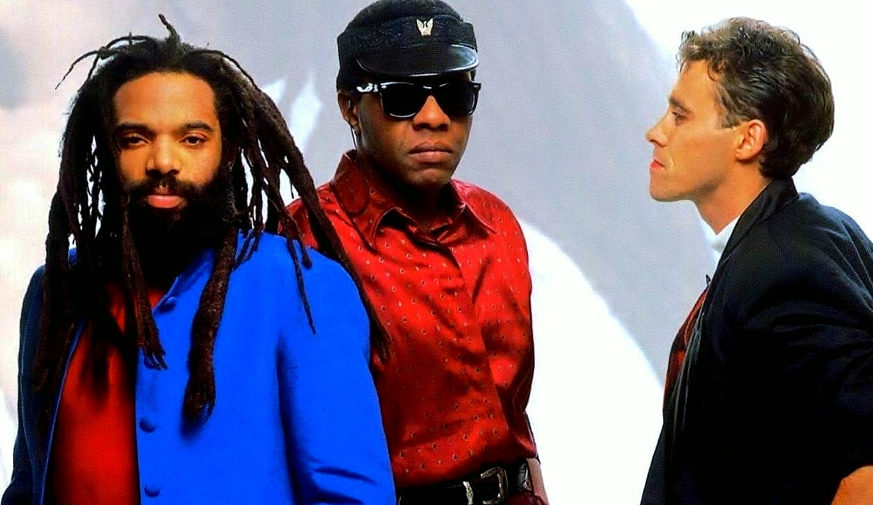 Nhung dem nhac quoc te bi huy anh 3