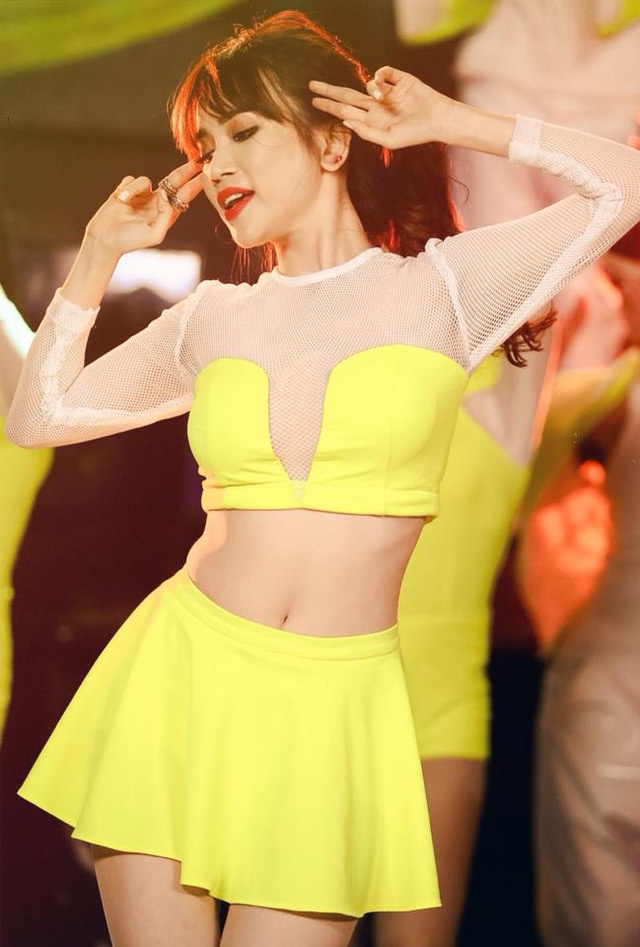 Nhung ca khuc Viet tham hoa anh 1