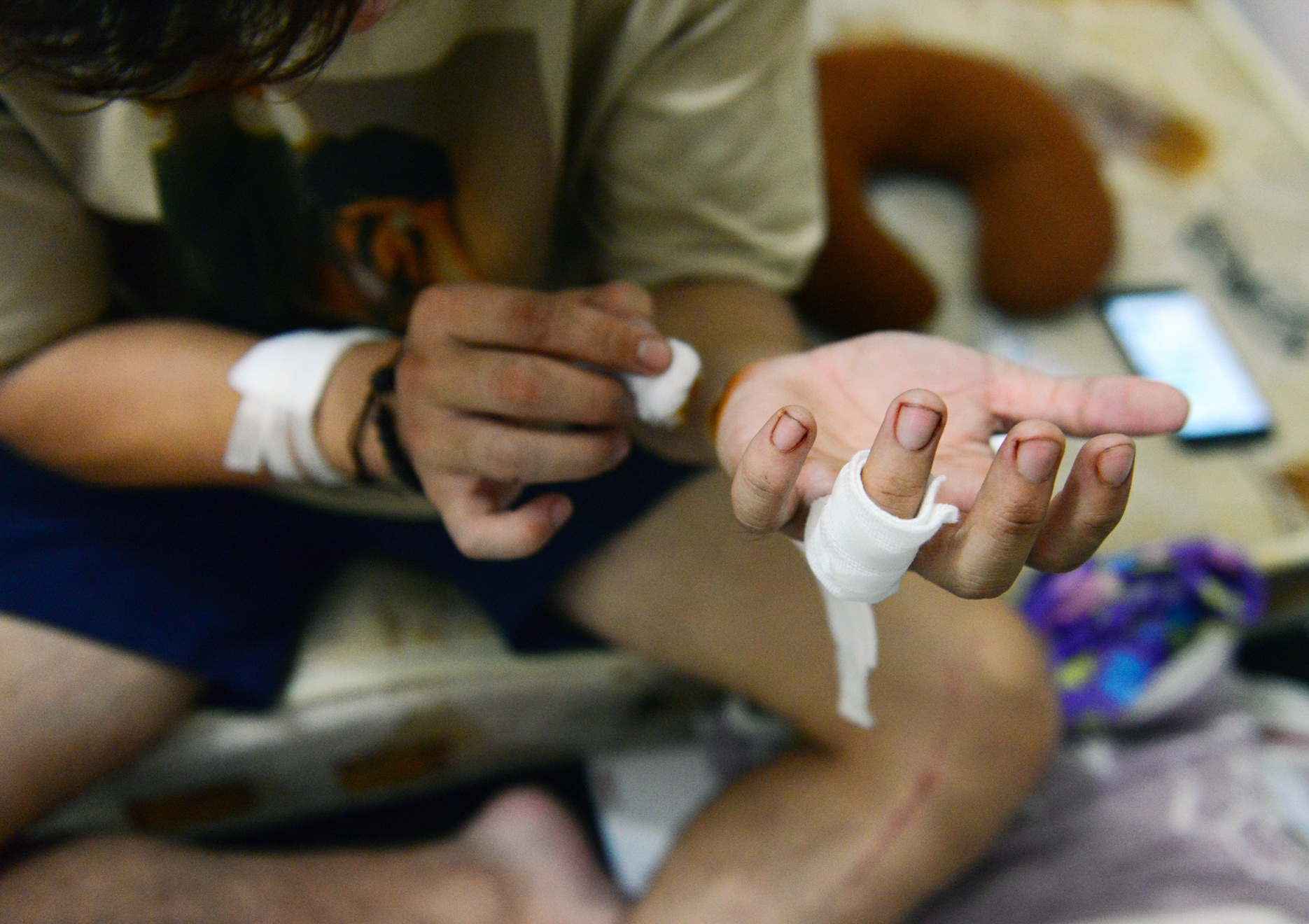 đông hùng trả nợ cho mẹ ảnh 4 dong hung tra no cho me anh 4