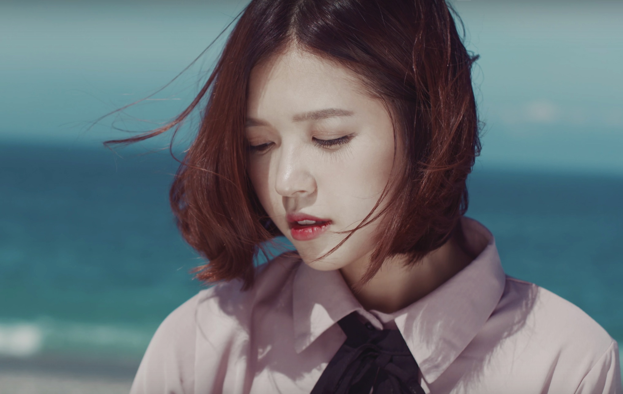 Suni Ha Linh: 'Bo me ban nha cho hoc ngan hang, toi van lam ca si' hinh anh