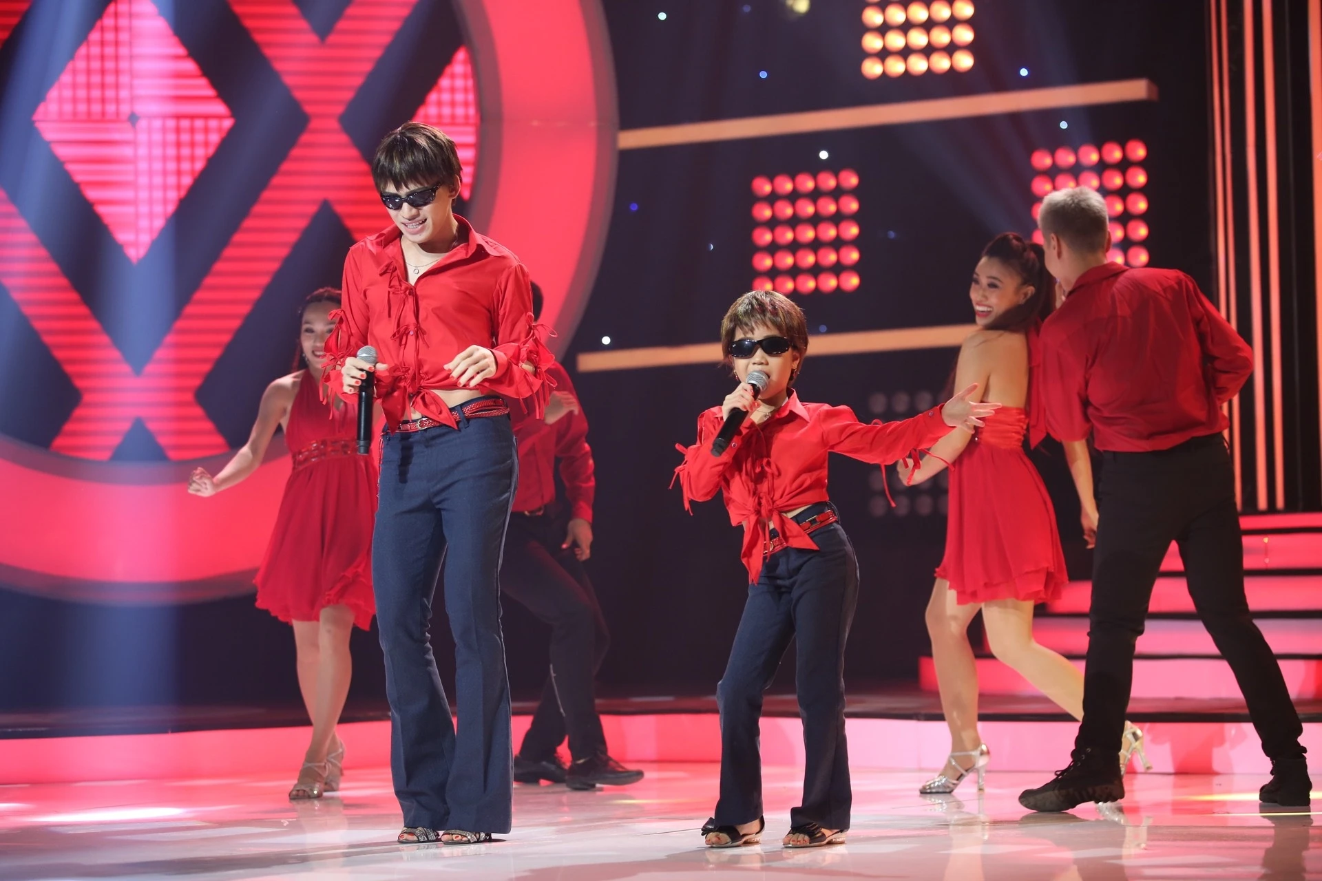 Tap 4 guong mat than quen nhi anh 1