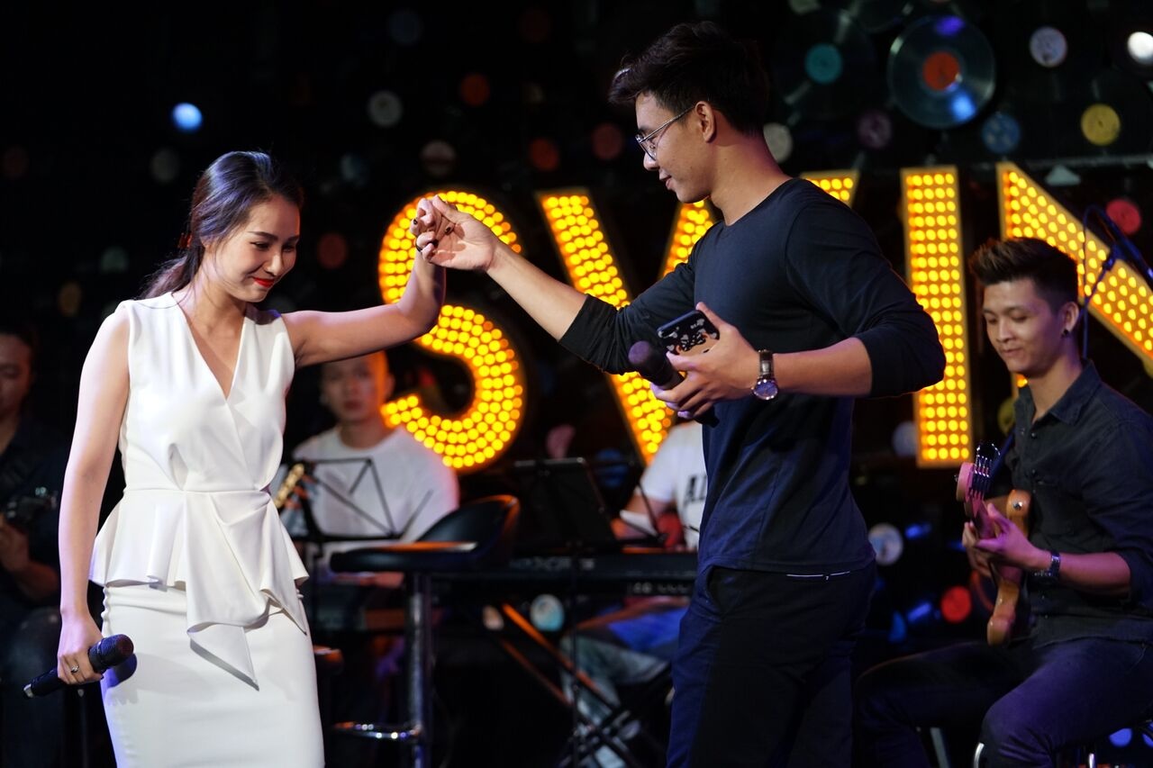 Ban gai Dong Hung anh 8