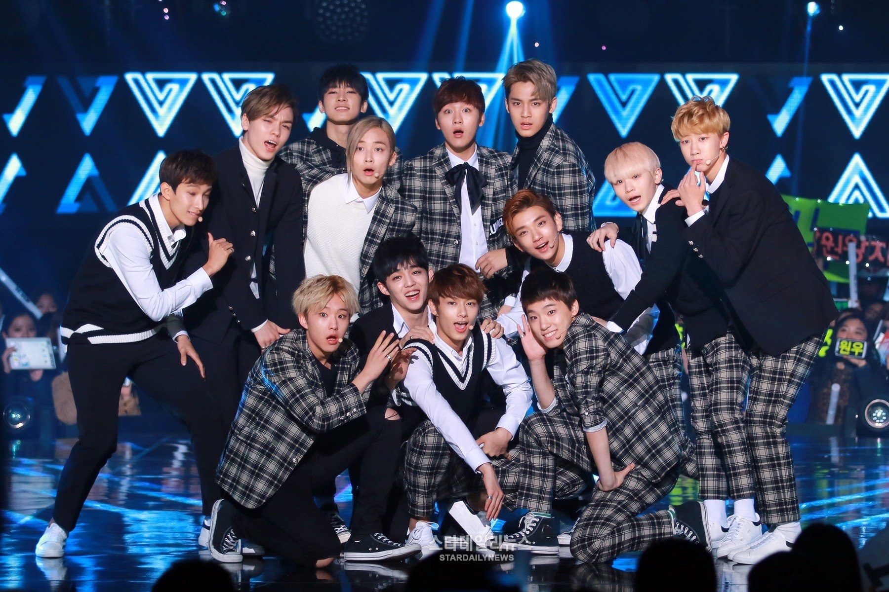 nhom nhac ban nhieu album nhat anh 10