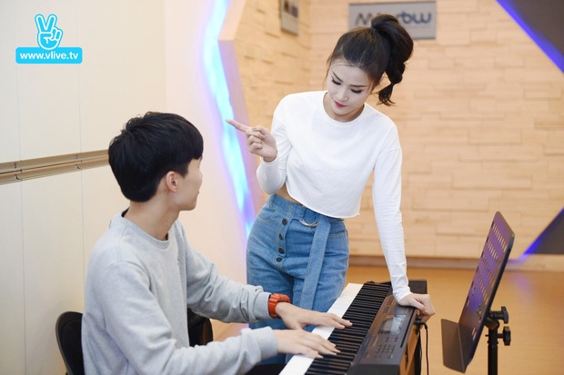 Đông Nhi họp fan ở Hàn quốc ảnh 1 Dong Nhi hop fan o Han quoc anh 1