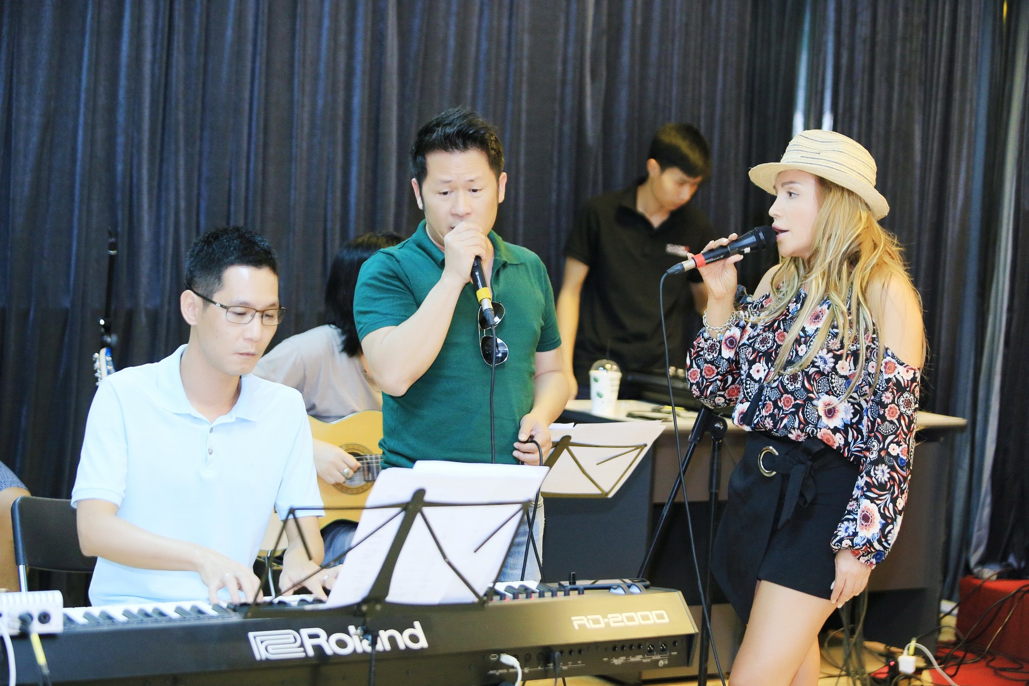 Bang Kieu, Thanh Ha tap luyen cho Dem tinh nhan 4 hinh anh