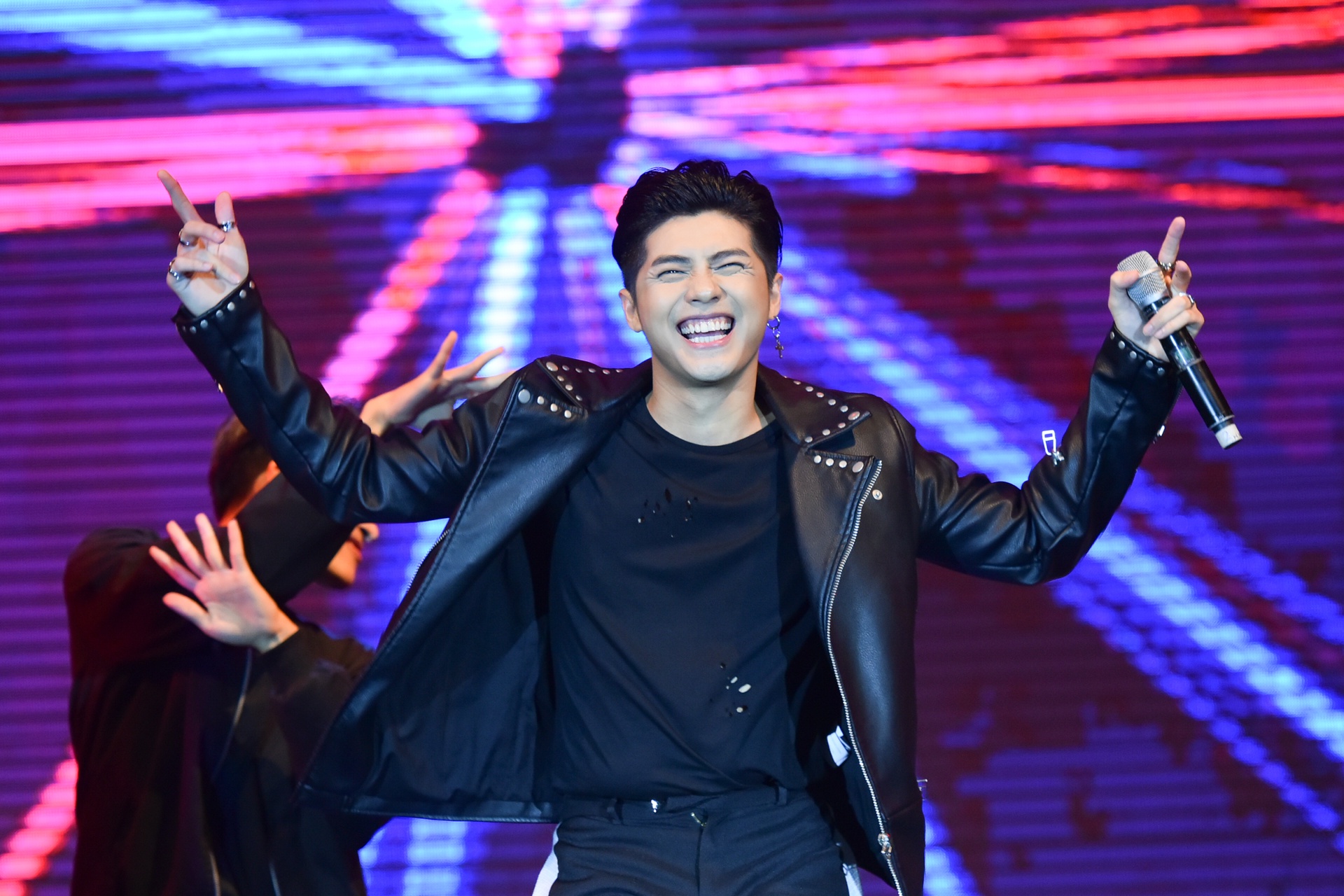 Kwang Soo,  Haha den viet nam anh 8