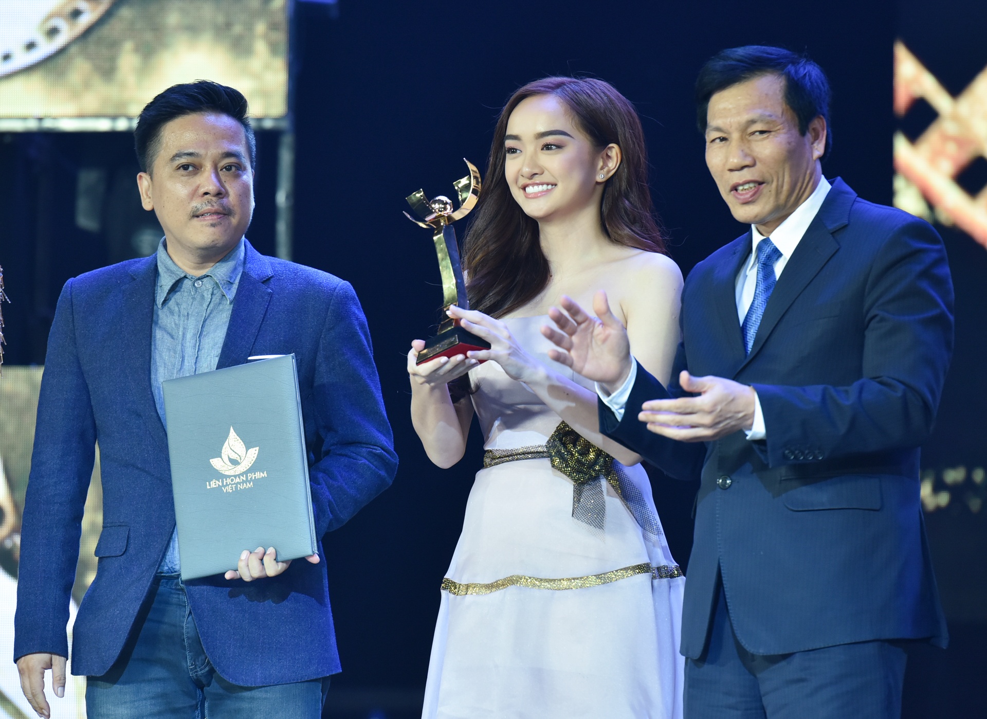 bế mạc liên hoan phim Việt Nam lần thứ 20 ảnh 1 be mac lien hoan phim Viet Nam lan thu 20 anh 1