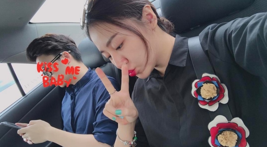 Moi tinh ngan ngui cua Van Mai Huong va ban trai thanh tra Bo Xay dung hinh anh