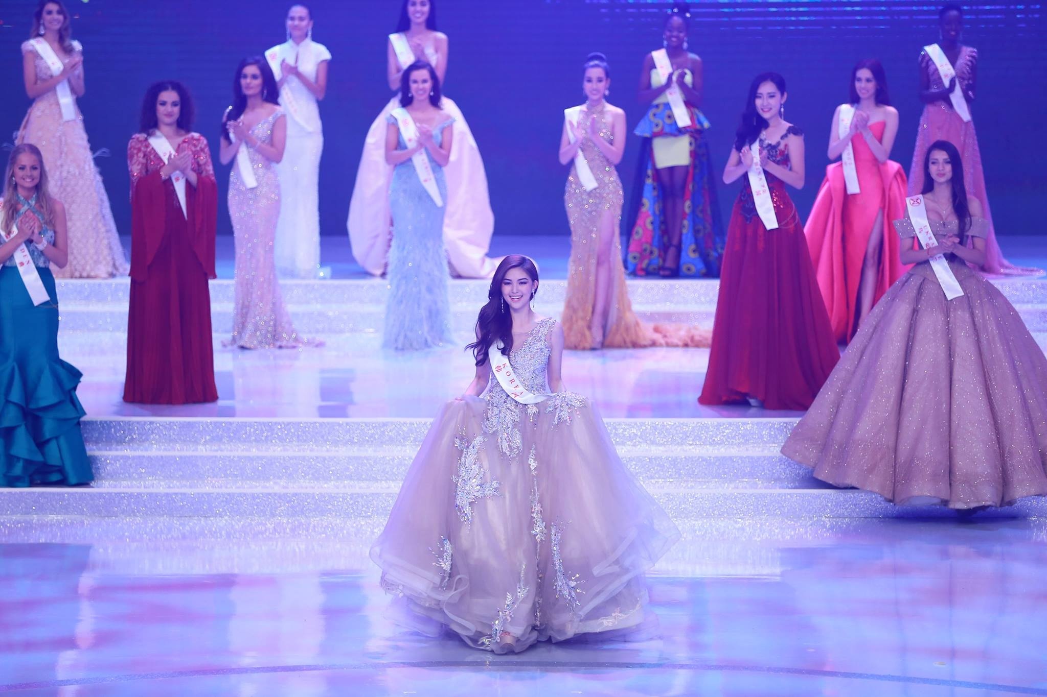 Đỗ Mỹ Linh thi chung kết Miss World ảnh 8 Do My Linh thi chung ket Miss World anh 8