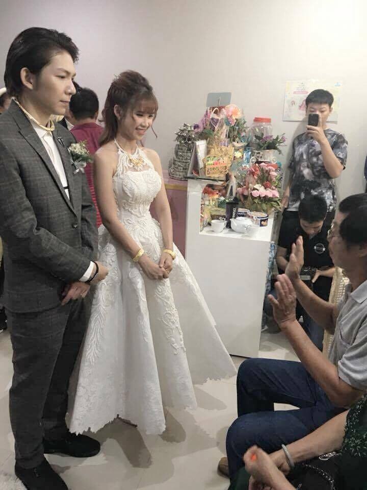 hinh anh dam cuoi Khoi My anh 4