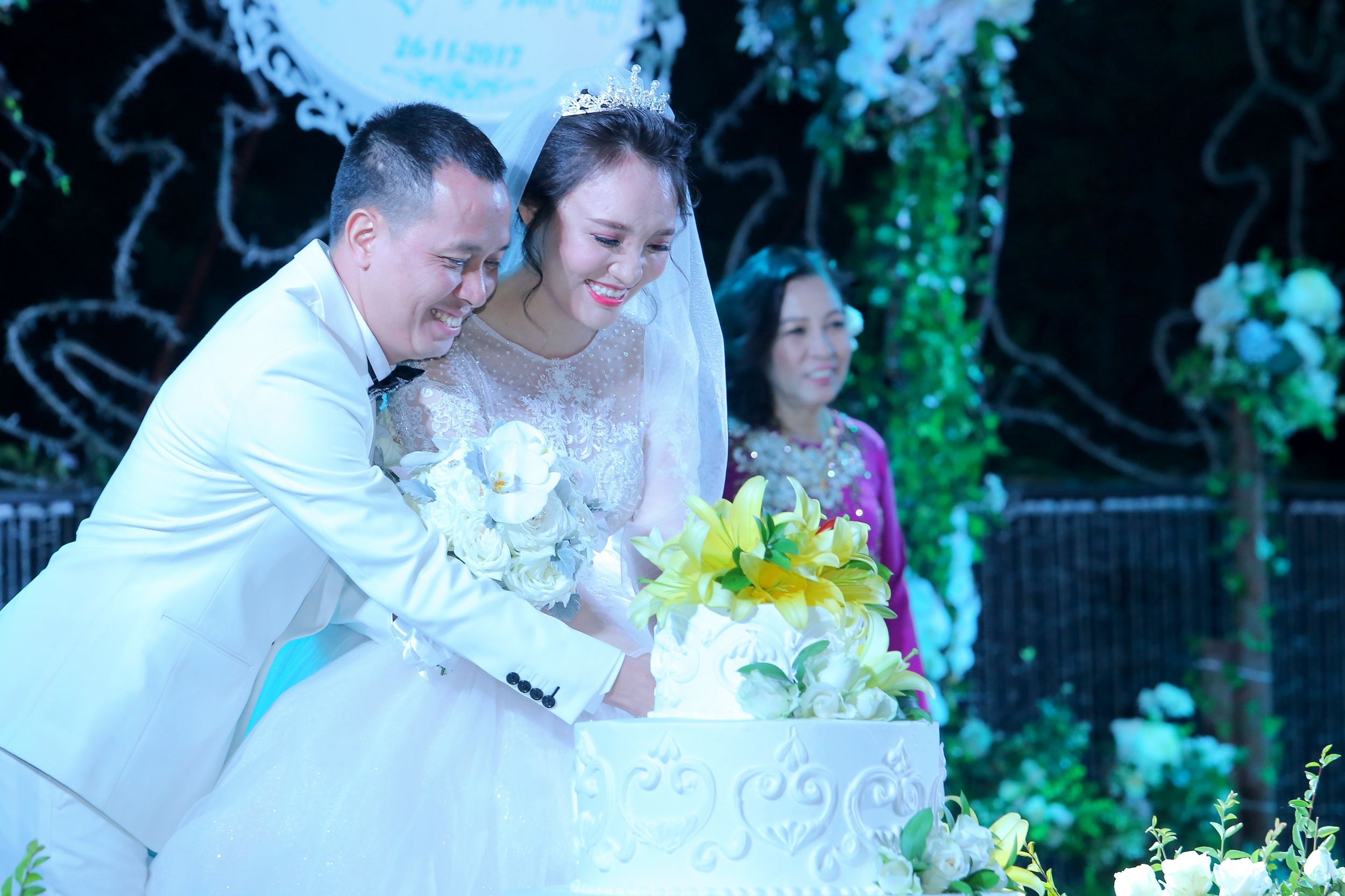 le cuoi cua Nhat Thuy anh 4