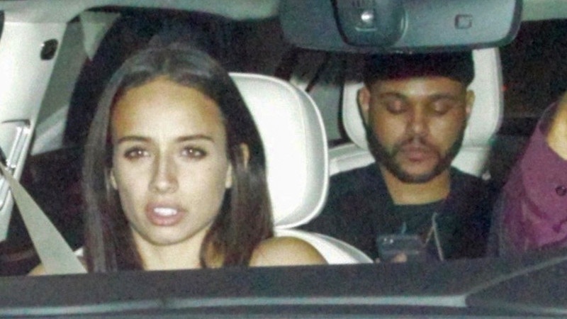 Chia tay Selena Gomez, The Weeknd hen ho ban gai cu cua Justin Bieber hinh anh