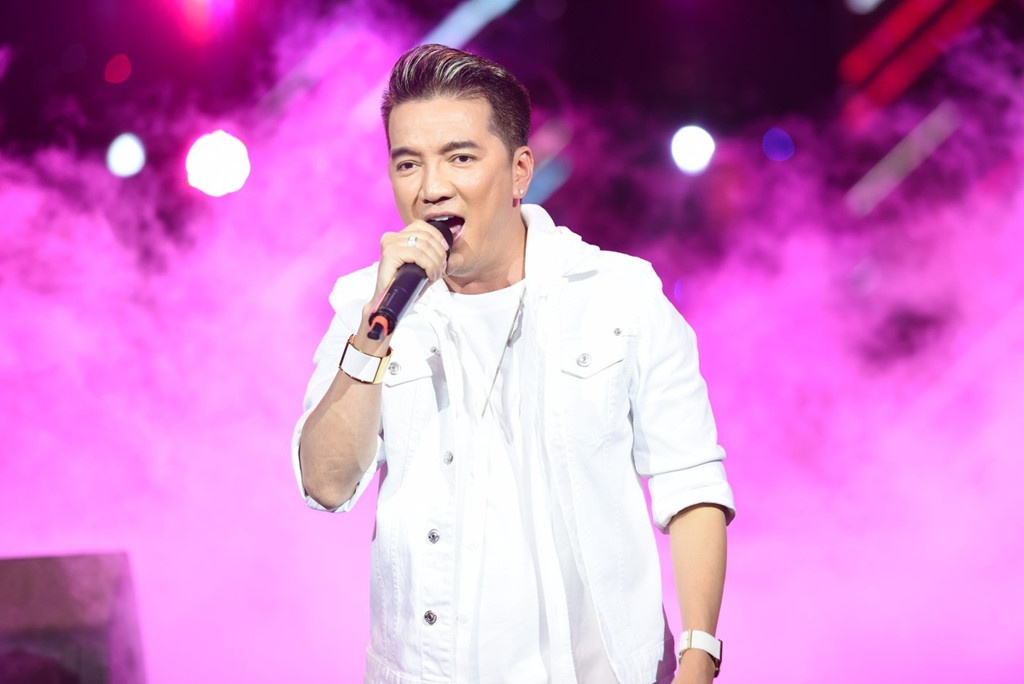 MTV Viet Nam giai thich ly do Dam Vinh Hung truot giai EMA 2017 hinh anh