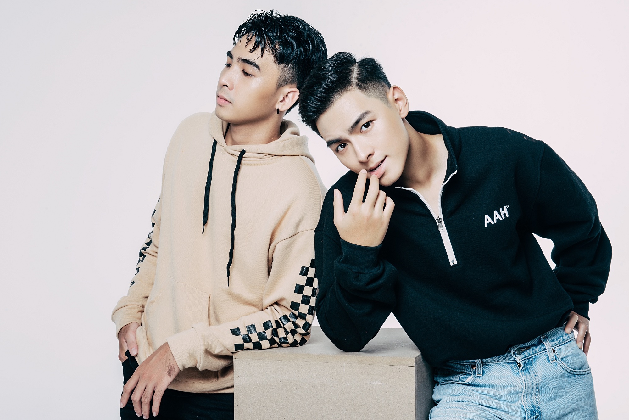 Nhóm N.O.B.B ra mắt MV đầu tay ảnh 1 Nhom N.O.B.B ra mat MV dau tay anh 1