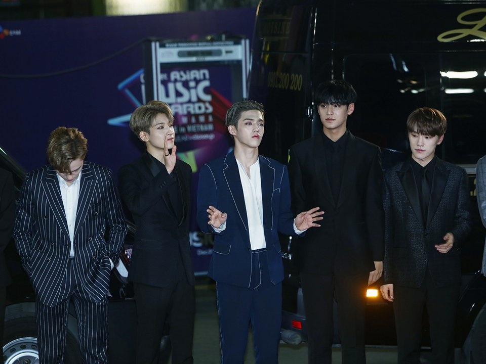 dan sao Han tai MAMA anh 10