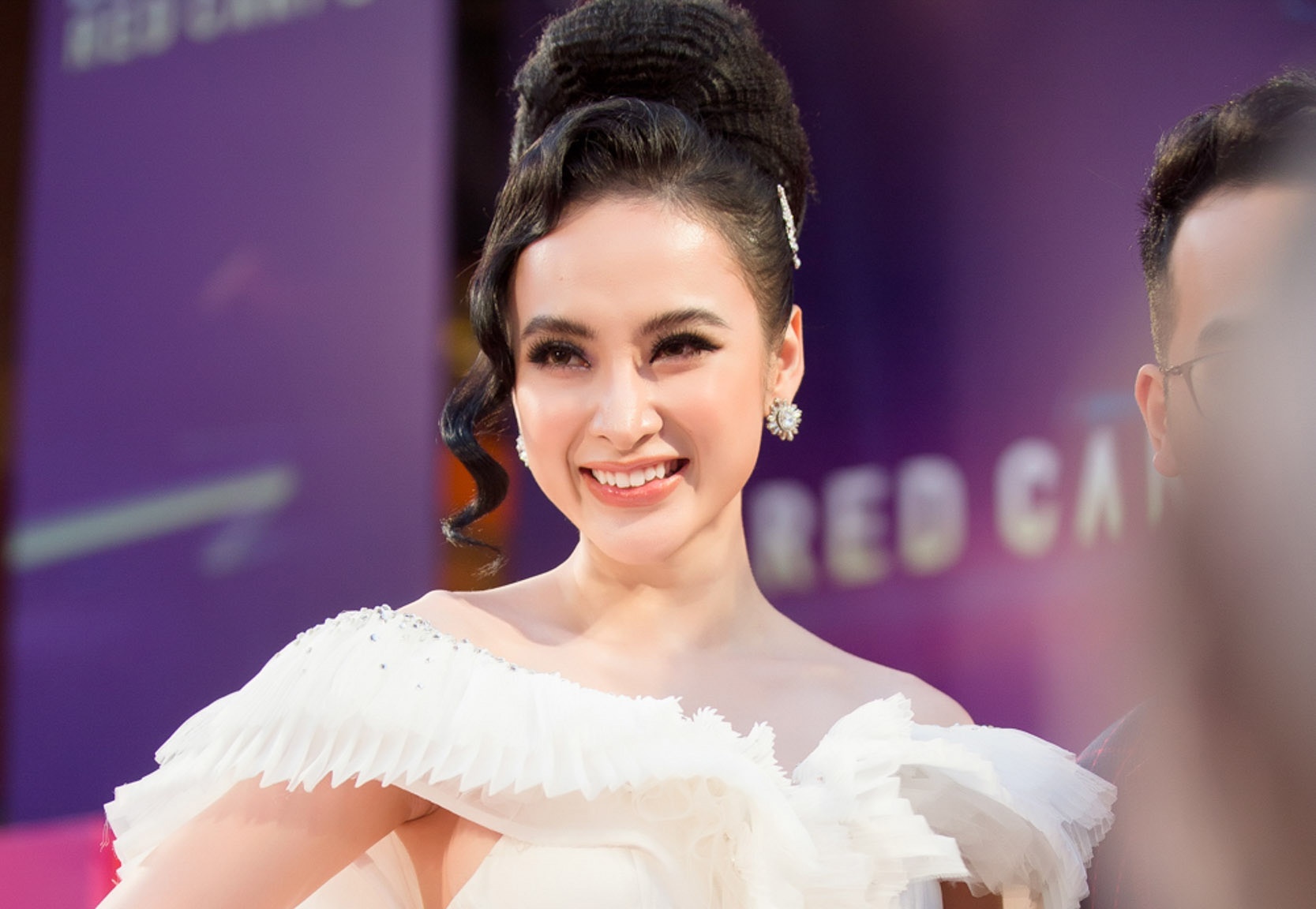 Angela Phuong Trinh trung y tuong vay phat sang voi Claire Danes hinh anh