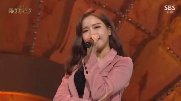 Mamamoo bieu dien trong su kien Rong Xanh lan thu 38 hinh anh