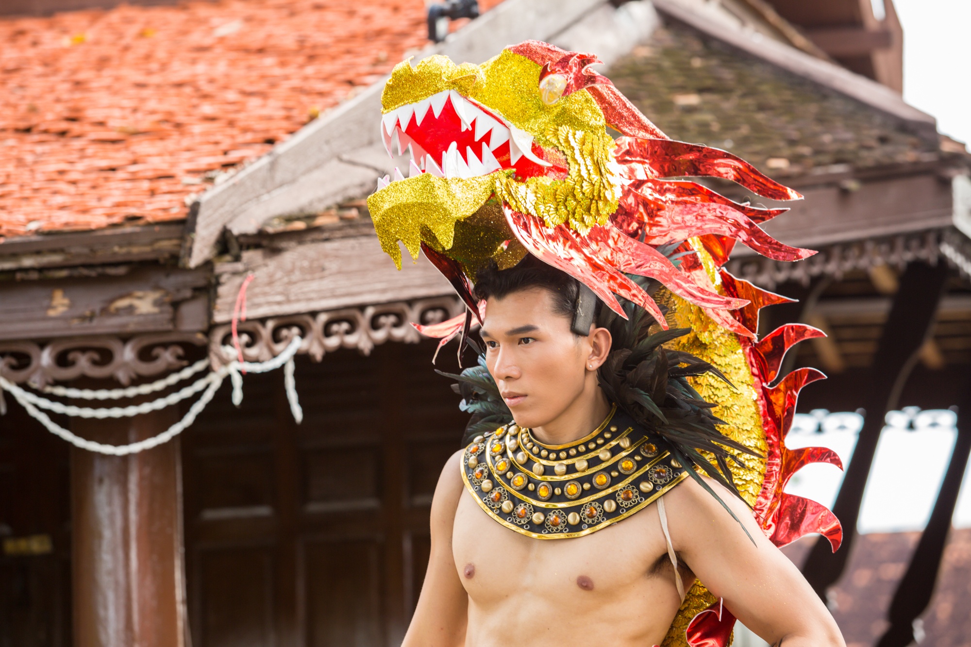 Truyen thong Thai Lan khen ngoi Ngoc Tinh truoc dem chung ket Manhunt hinh anh