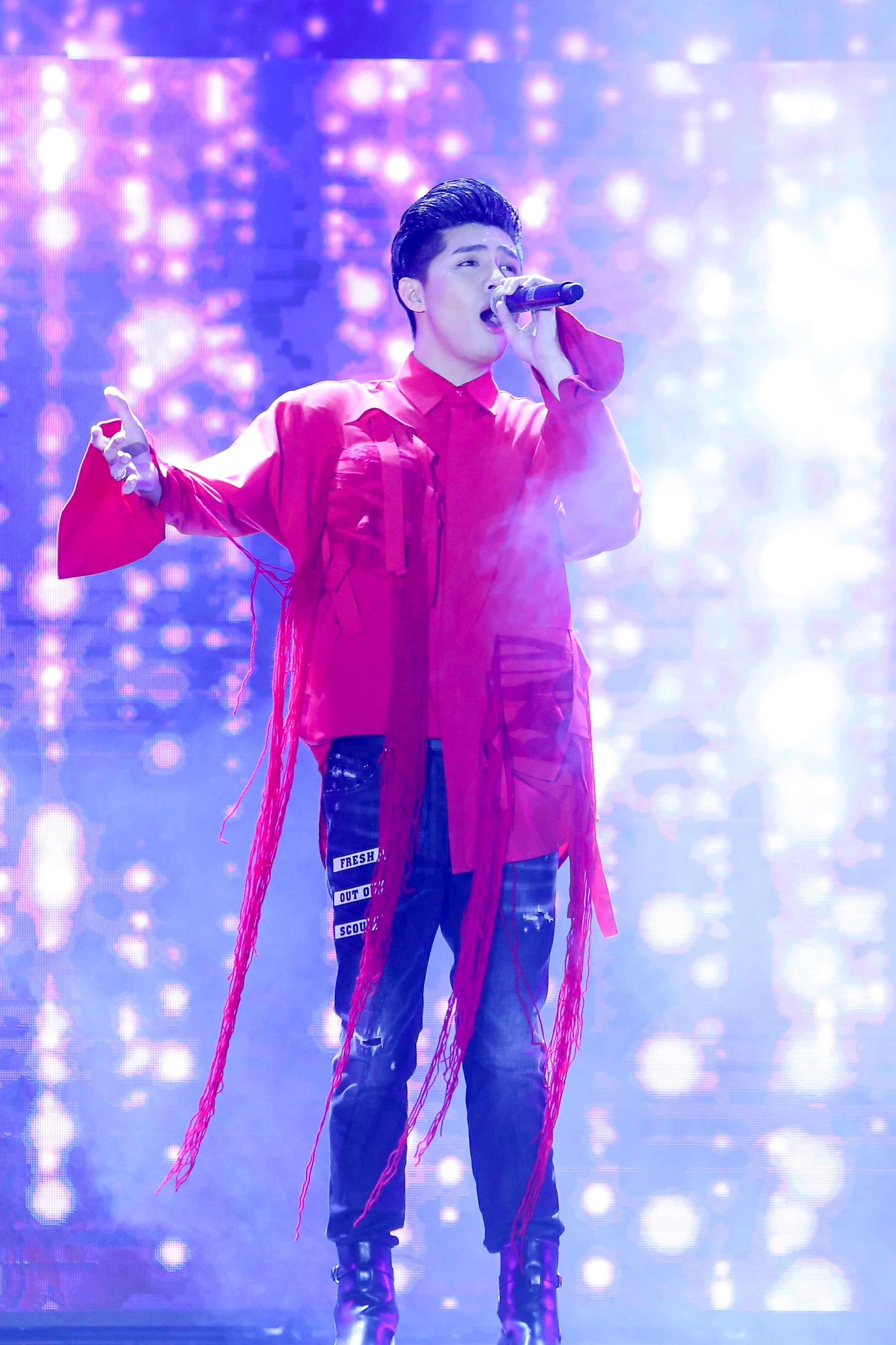 fan ngat xiu trong dem nhac Noo Phuoc Thinh anh 9