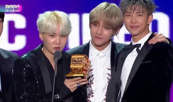San khau hoanh trang tai MAMA cua BTS lam lu mo EXO, Super Junior hinh anh